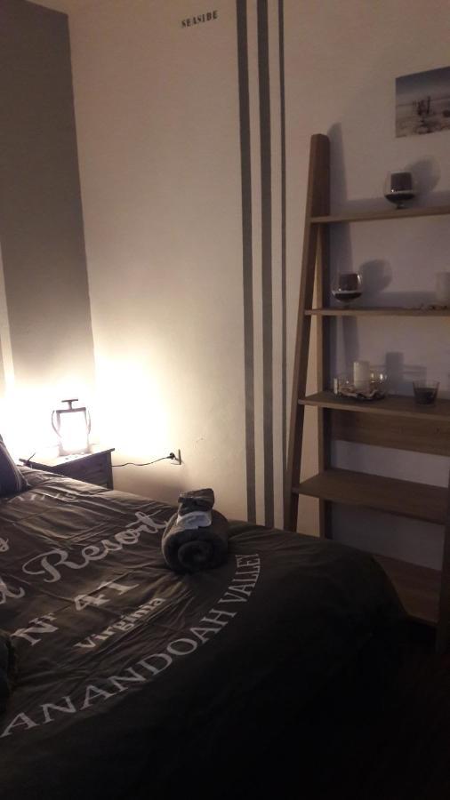 Chambre D'Hote - La Ruche Des Bleuets Mulsanne Luaran gambar
